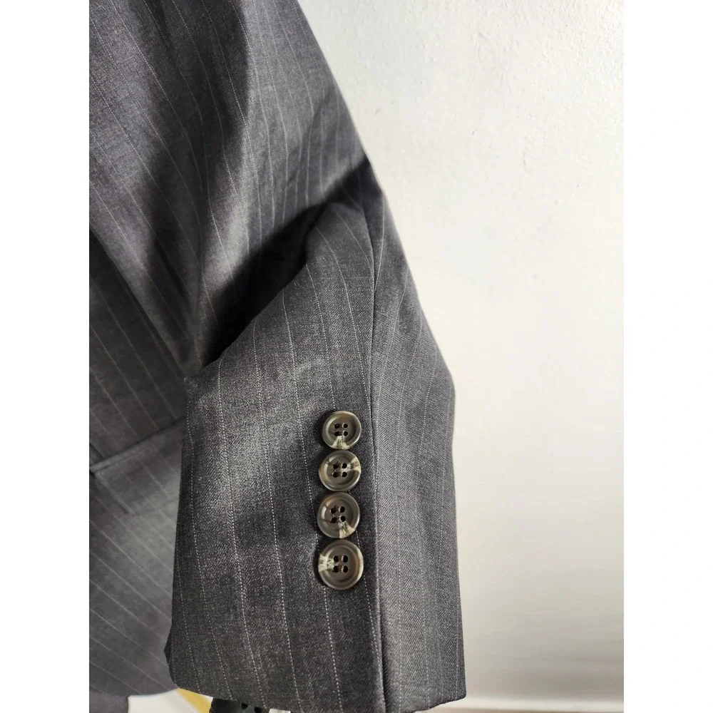 Ralph Lauren CHAPS Gray Pinstriped Blazer Two Button‎ Size 42 Regular 36 Waist